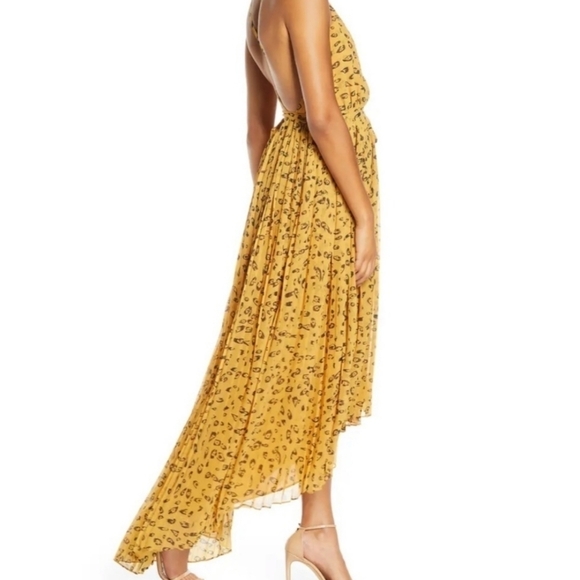 Fame and Partners Leopard Print Wrap Dress Size 2 - Picture 2 of 10